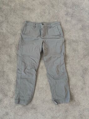 J. Crew Men's Light Gray Chino Pants